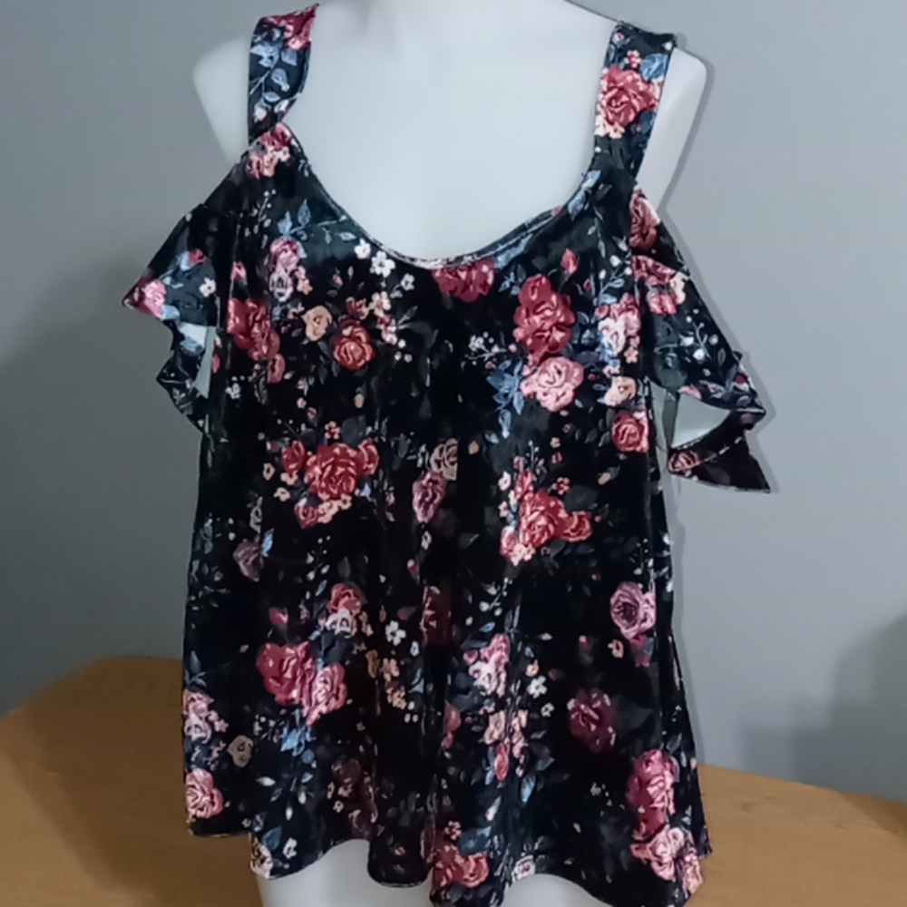 Crushed velvet top